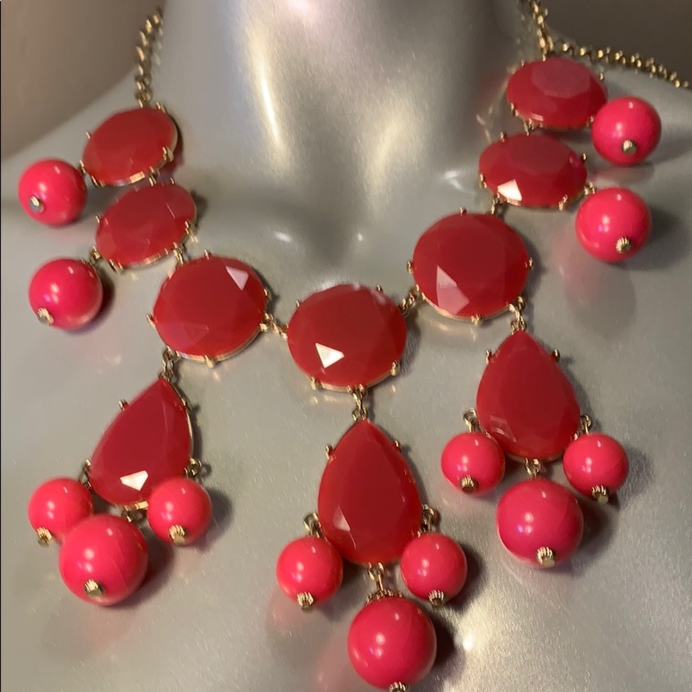 Pink statement necklace - Picture 3 of 8